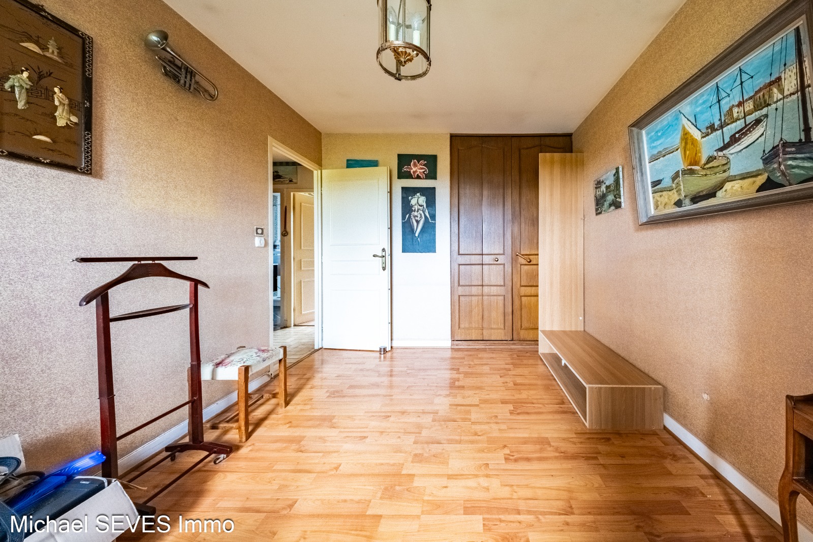 Gallery 12