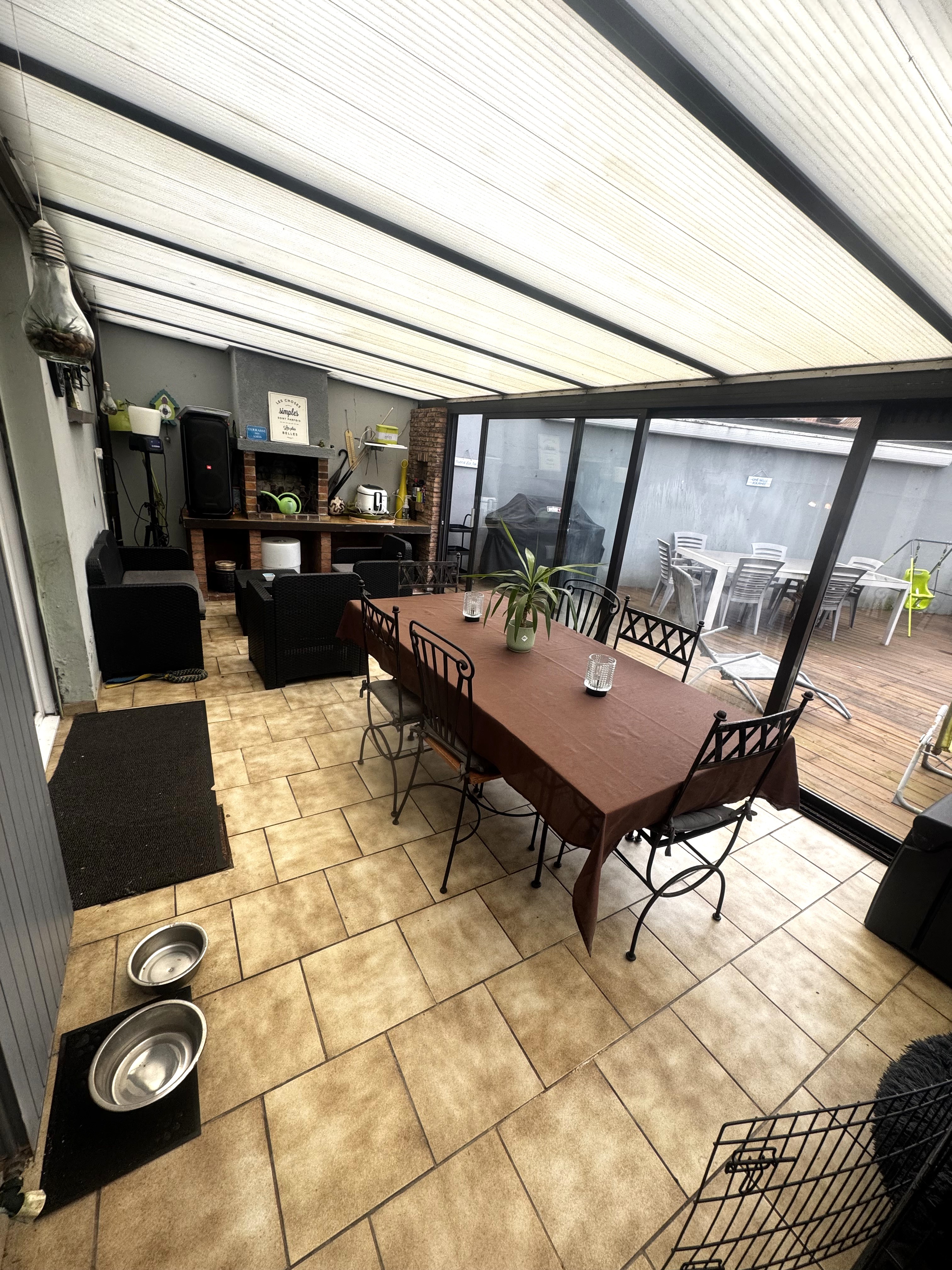 Gallery 19