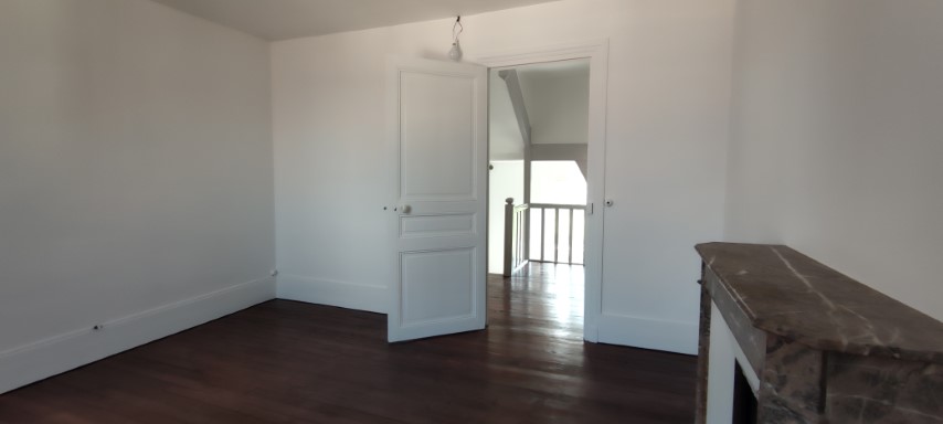 Gallery 9