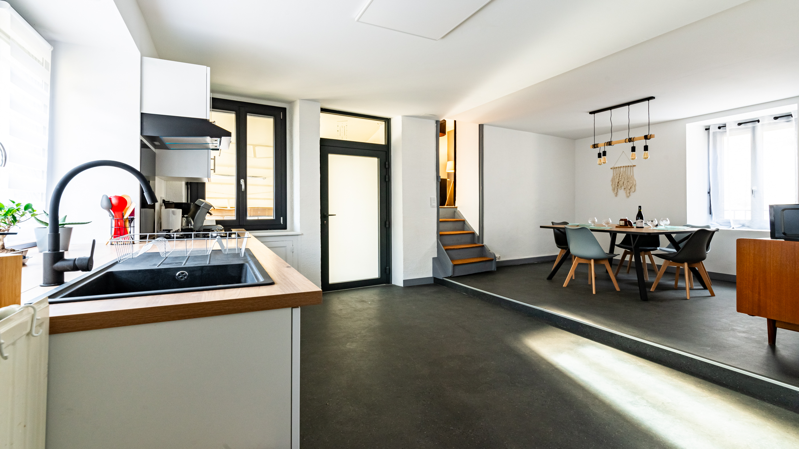 Home in Metric Way